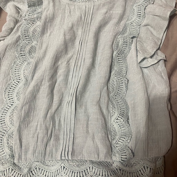 Chic Lace Trim Women's Blouse in Light Blue - Picture 2 of 5